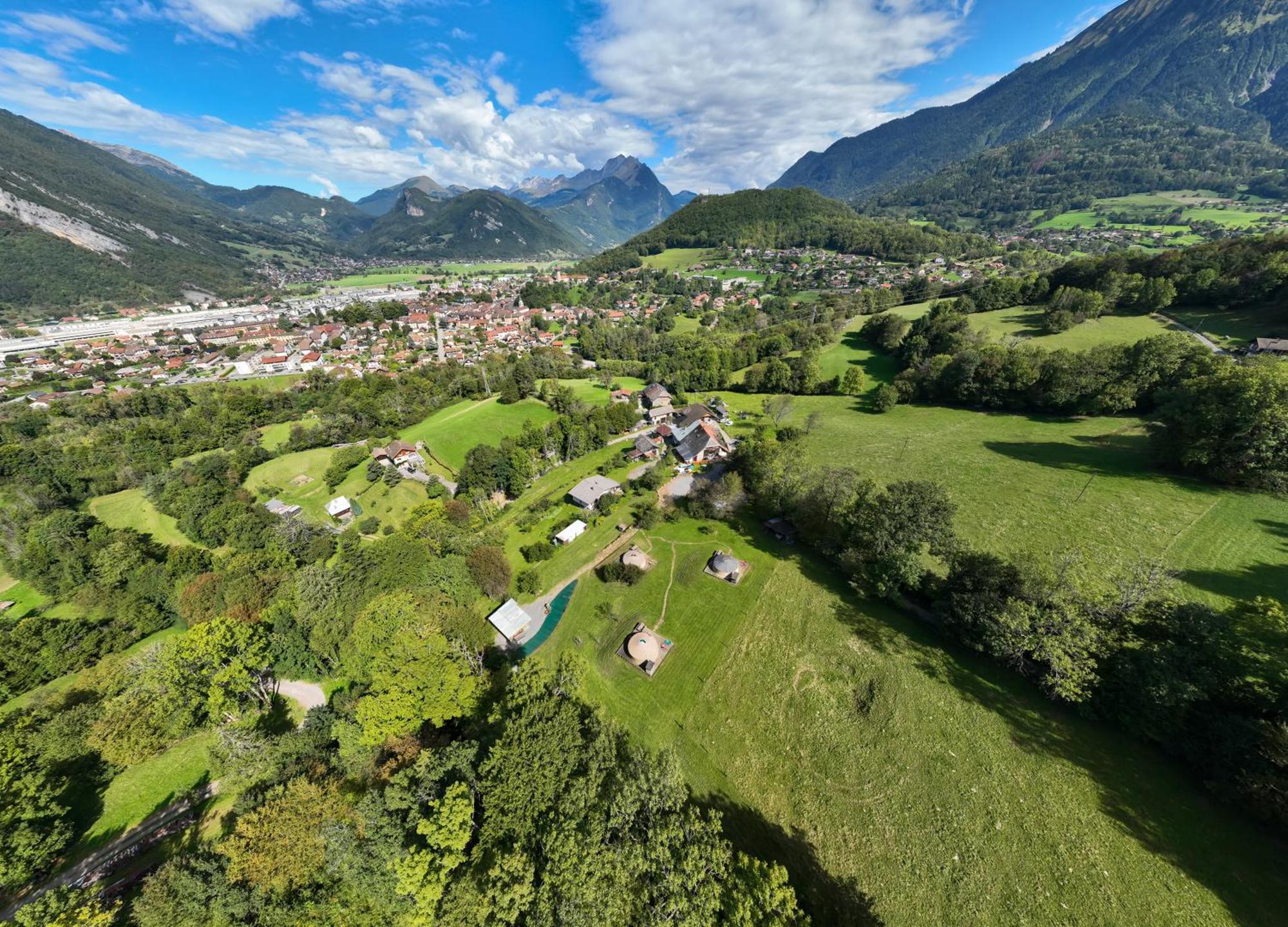 Yourtes Olachat Proche Annecy Faverges Ngoại thất bức ảnh